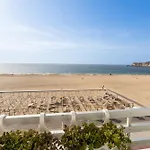 T2 Dina's Place Nazaré