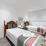 Apartamento T2 Dina's Place *