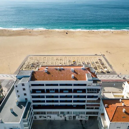 T2 Dina's Place Lägenhet Nazaré