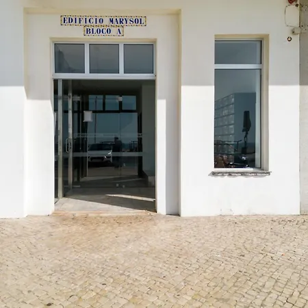 Lägenhet T2 Dina's Place