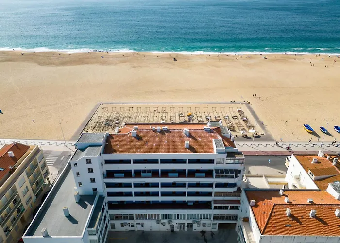 T2 Dina's Place Lägenhet Nazaré