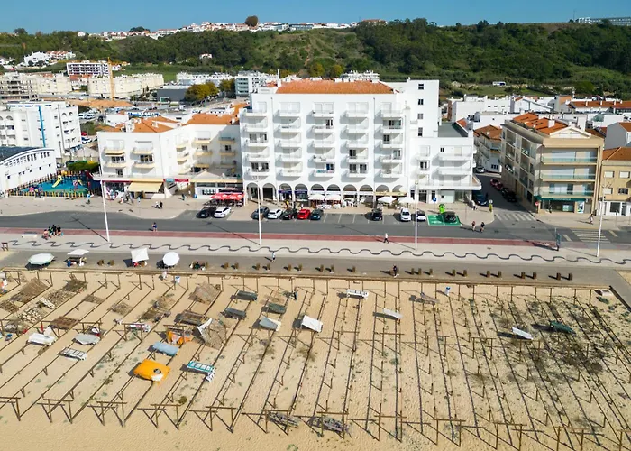 T2 Dina's Place Lägenhet Nazaré