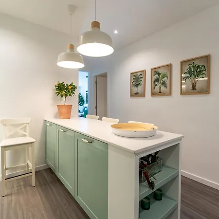 아파트 T2 Dina's Place *