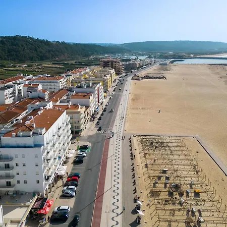 T2 Dina's Place 아파트