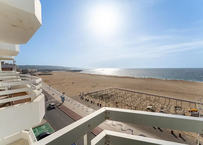 T2 Dina's Place Апартаменты Назаре