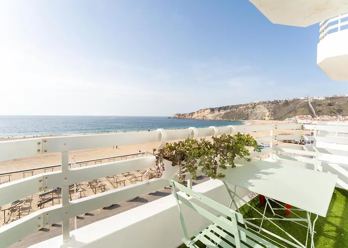 T2 Dina's Place Апартаменты Назаре