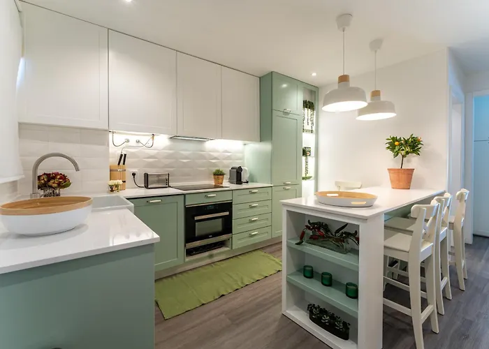 Апартаменты T2 Dina's Place *